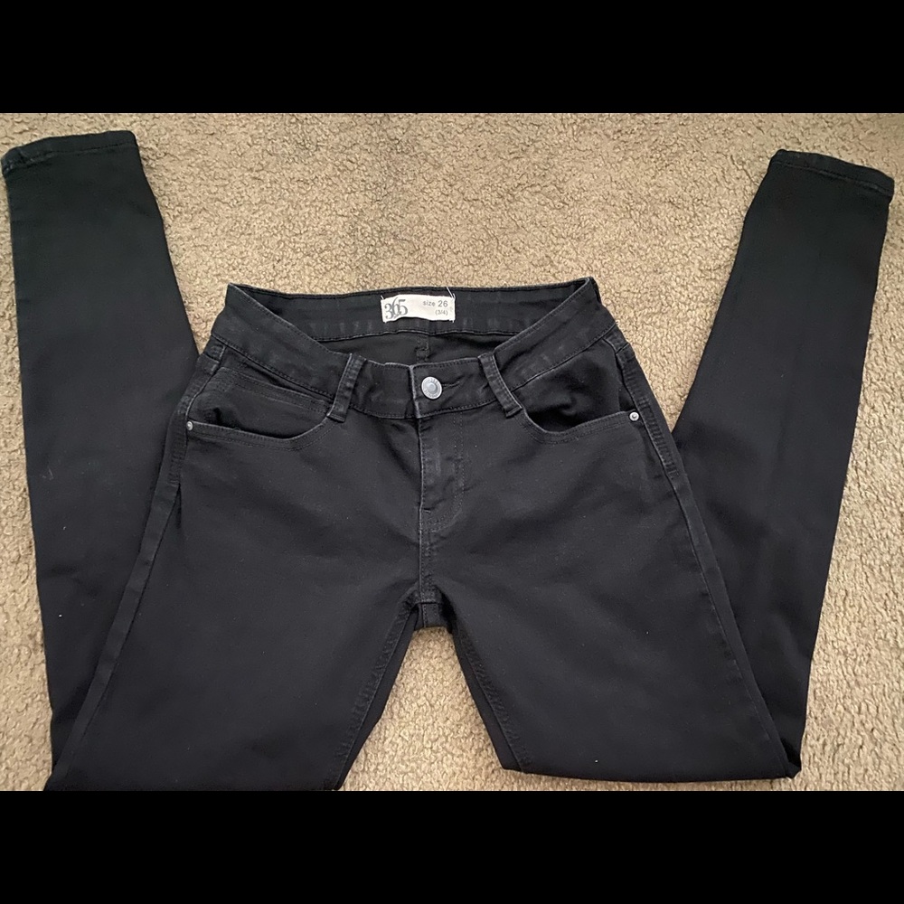 Black Jeans